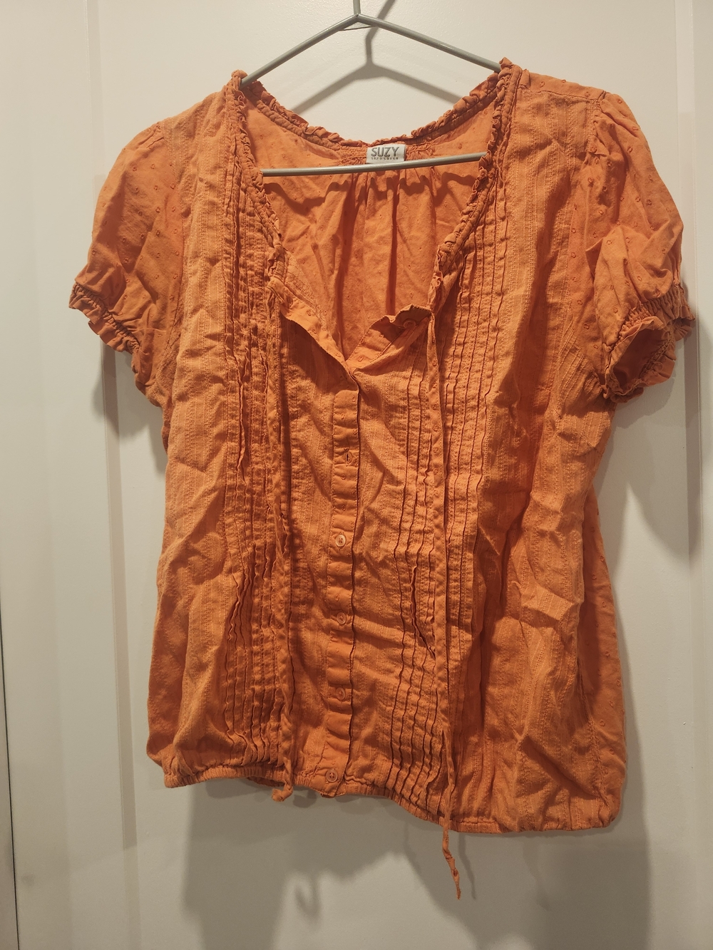 Size Medium Suzy Shier short sleeve blouse